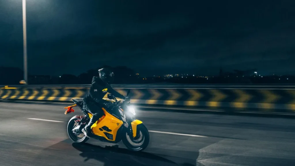 ultraviolette mach 2